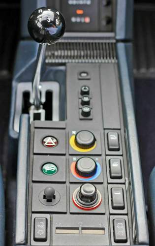 Typisch 80er: Das Interieur lässt heutige Fahrer erschaudern