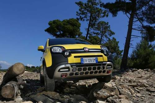 Den Panda Cross gibt es mit einem Dieselmotor oder einem Zweizylinder-Benziner