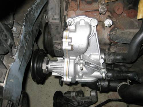 Wasserpumpe Passat 35i neu