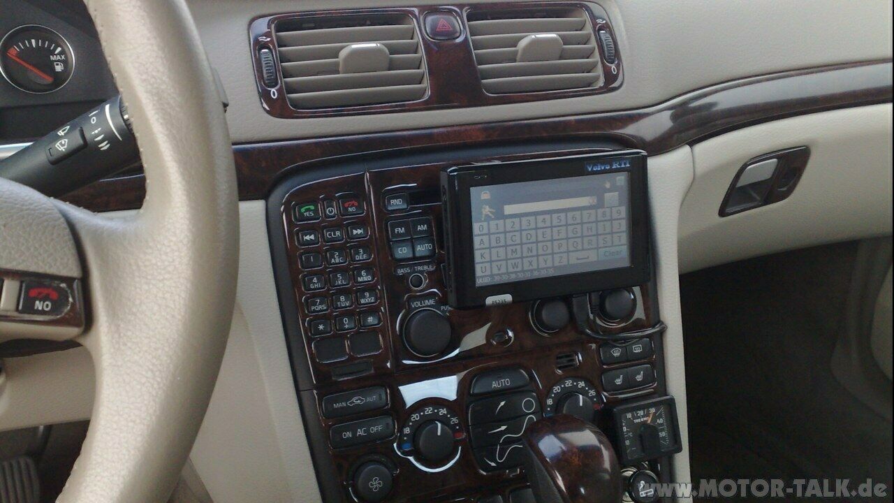 Mobiles Navi an der Frontscheibe?