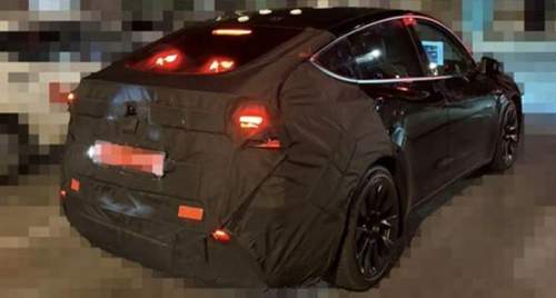 Model Y Juniper Prototyp 3