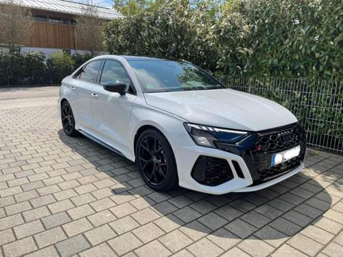 Audi RS3 Limousine