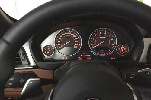 435i