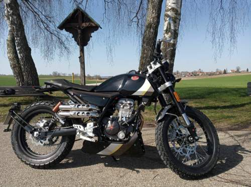 Mondial HPS 125i ABS (1)