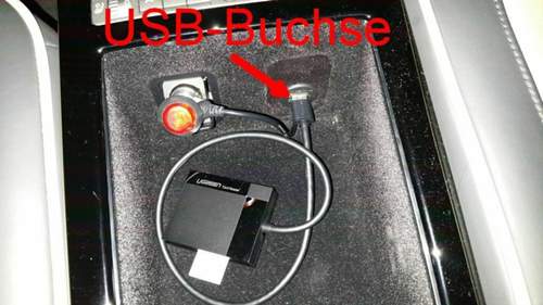 USB-Buchse mit Kartenleser