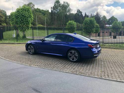 G11 LCI mit Sommerreifen.jpg