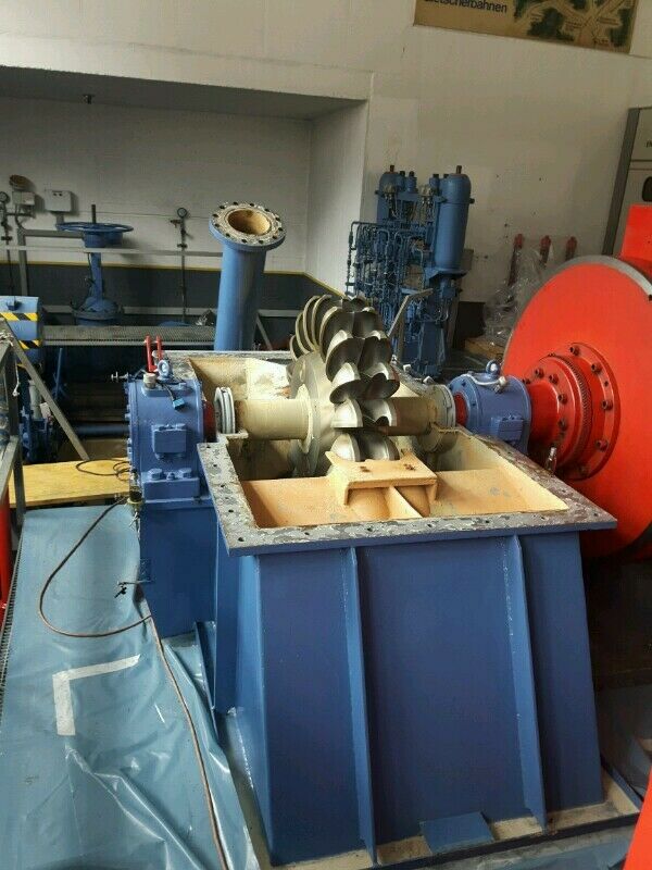 Motor "halbieren" und es wird ein Flugmotor :-)