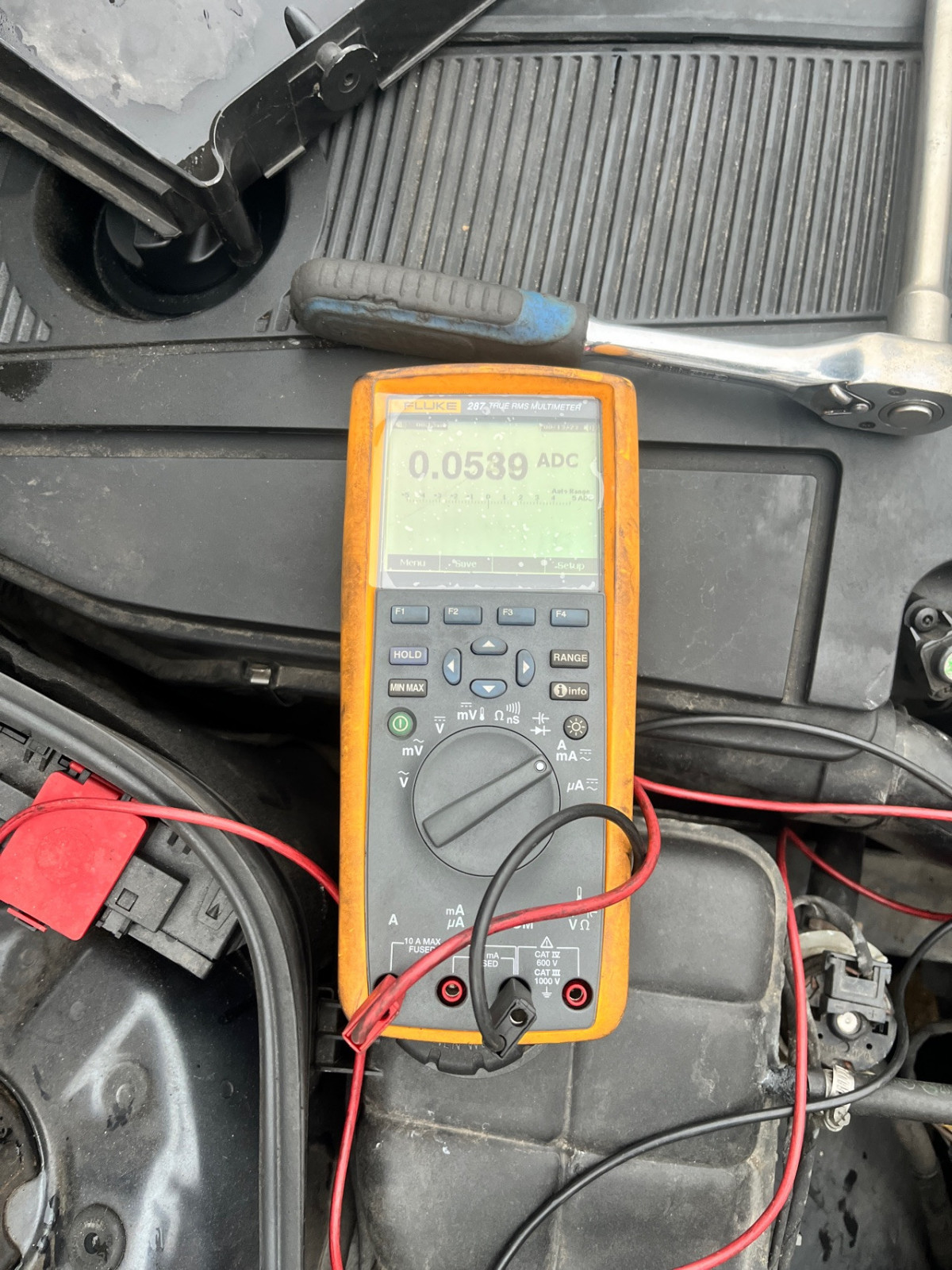 Motor startet nicht, versucht auch nicht anzuspringen