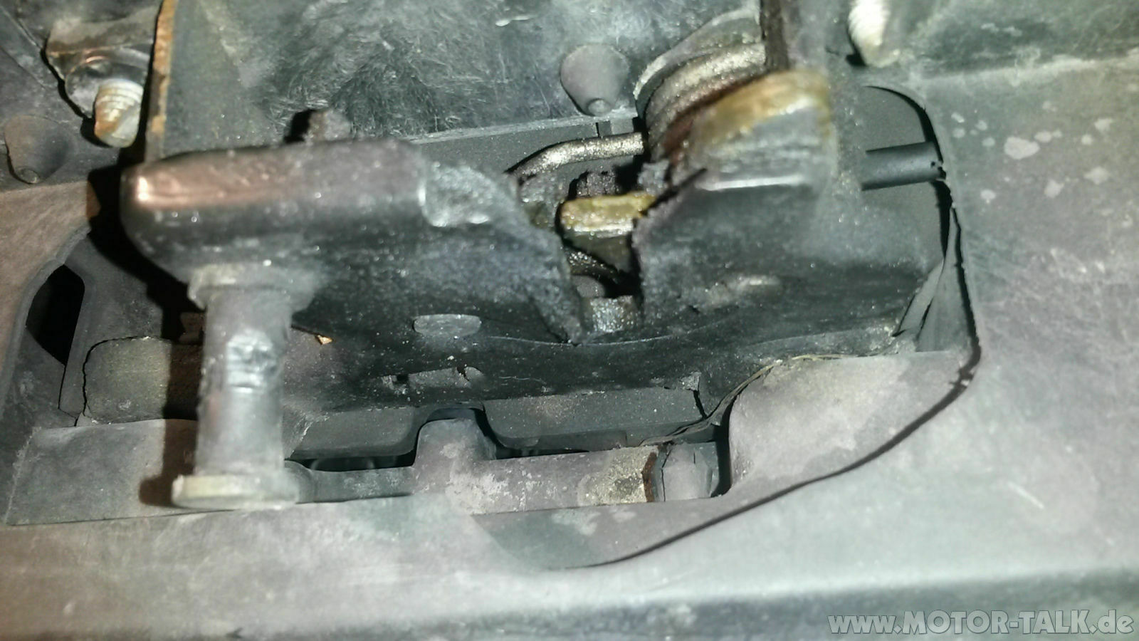 Motorhaube entriegeln?