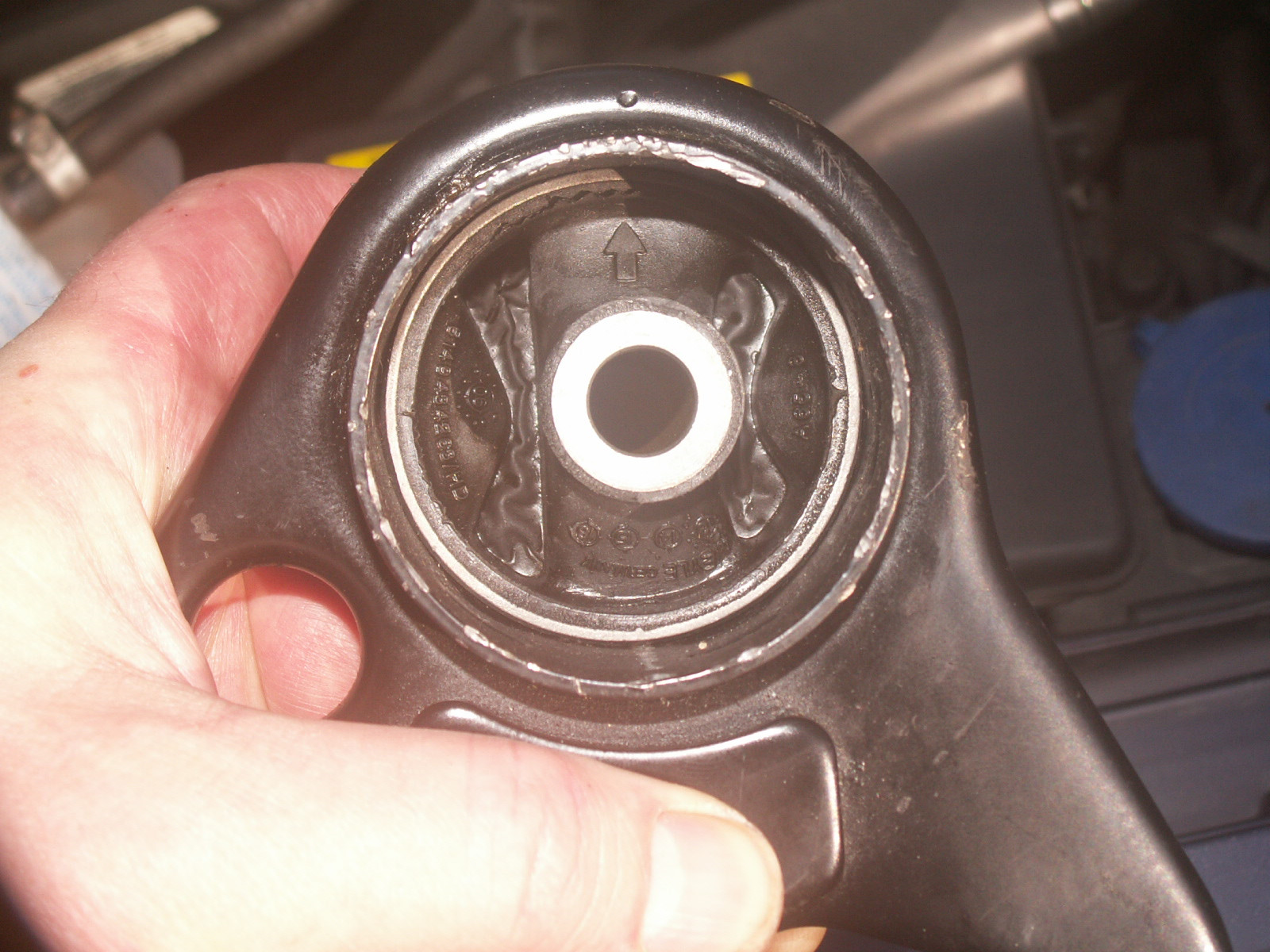 Motorlager oben wechseln