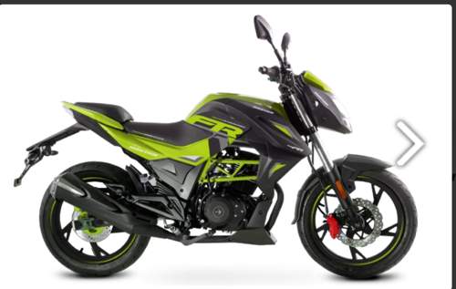 Motor mit stehenden Zylinder