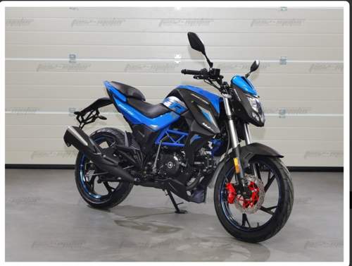 Motor mit liegendem Zylinder