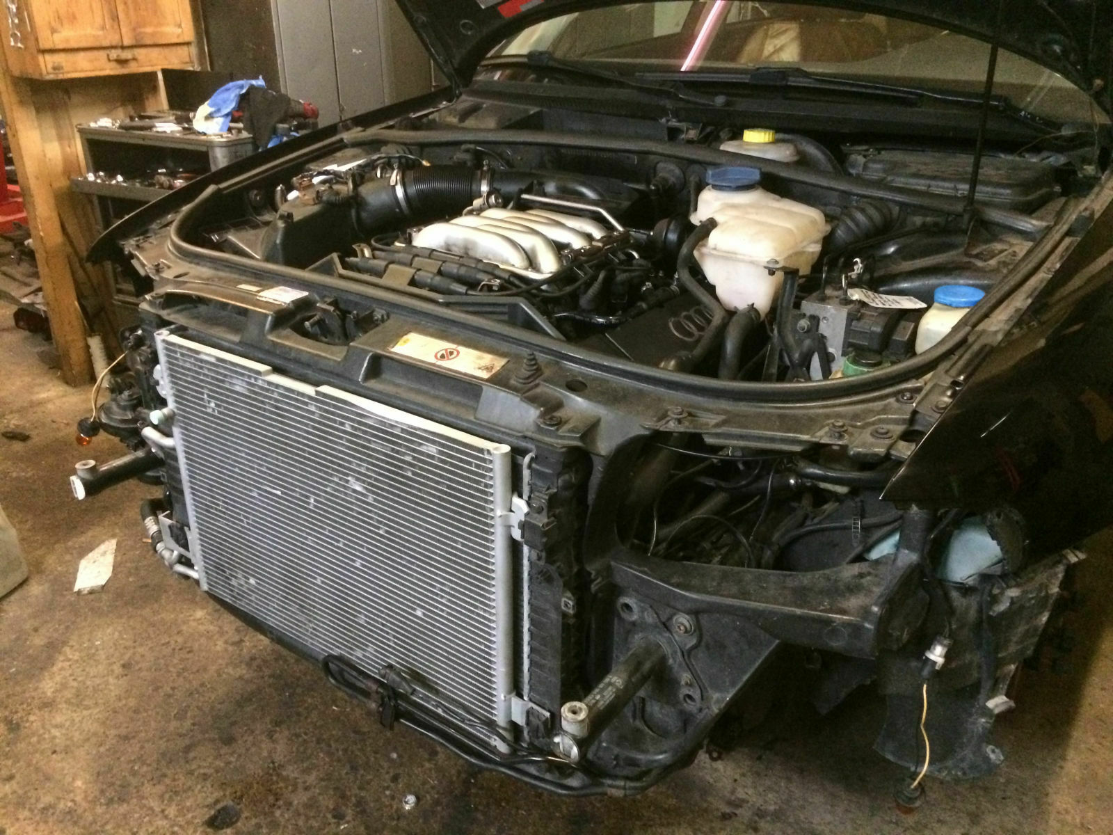 Mototaustausch Audi A4 B5 Avant 2.6 V6