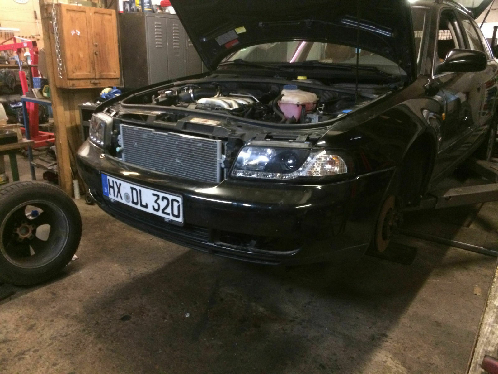 Mototaustausch Audi A4 B5 Avant 2.6 V6