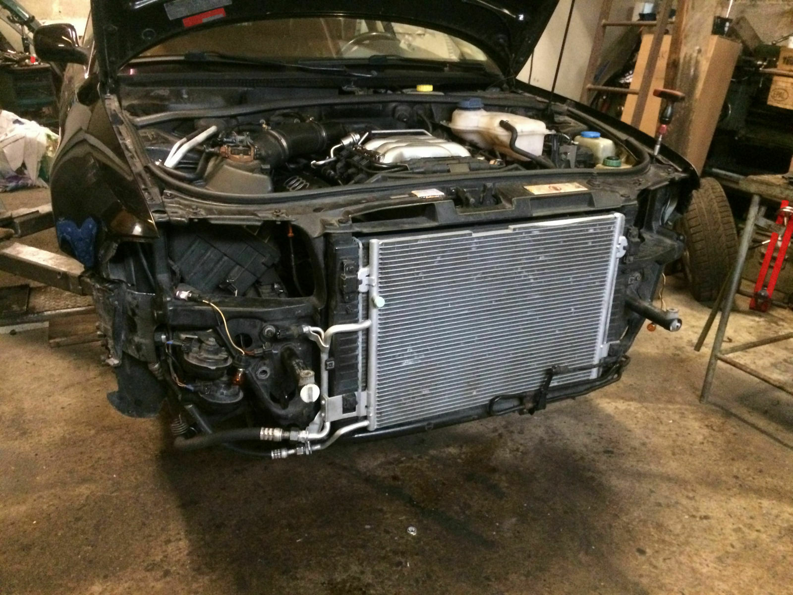 Mototaustausch Audi A4 B5 Avant 2.6 V6