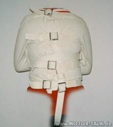 Zwangsjacke-leinen02-2002-01-09