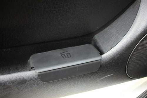 Skoda-muelleimer-tuertasche-vw-golf-3-gti-geschlossen-1024x683