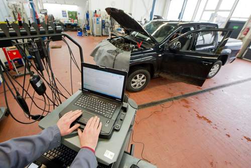 Betroffen sind Dieselmotoren des Typs EA189. Bei 1,2-Liter-TDI und 2,0-Liter-TDI reicht ein Software-Update. Beim 1,6-Liter kommt noch ein Luftleitrohr dazu