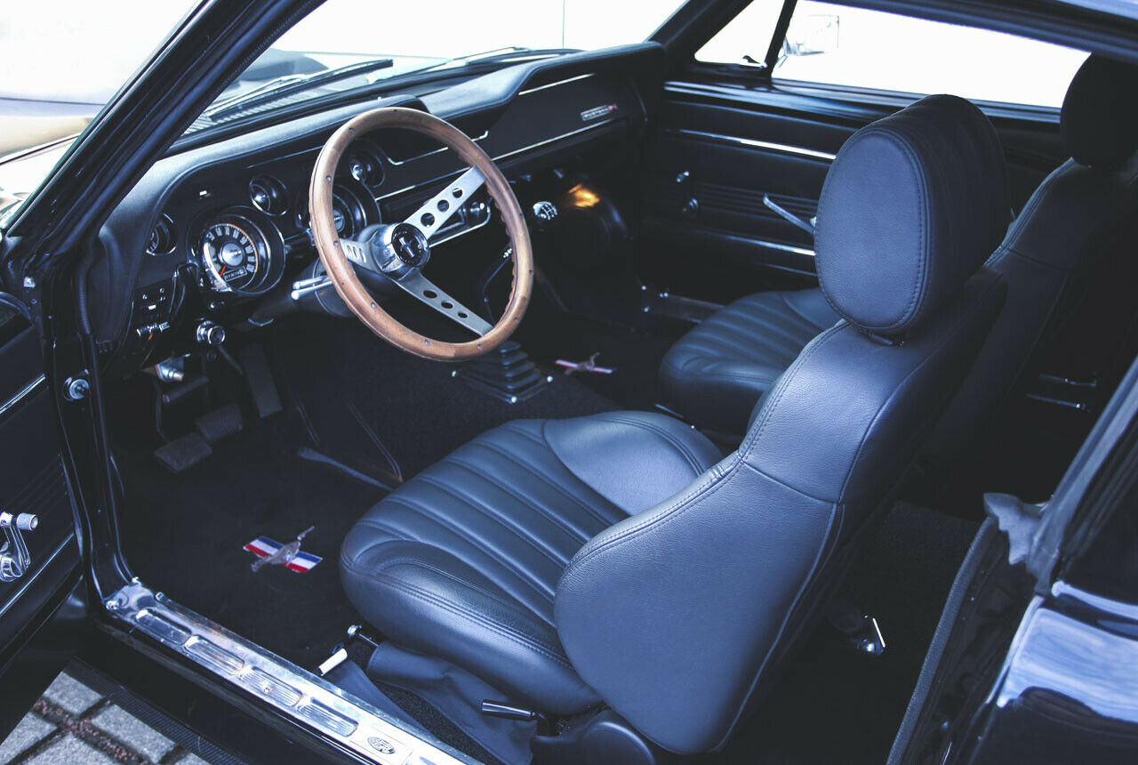 Ford Mustang von V8 Werk