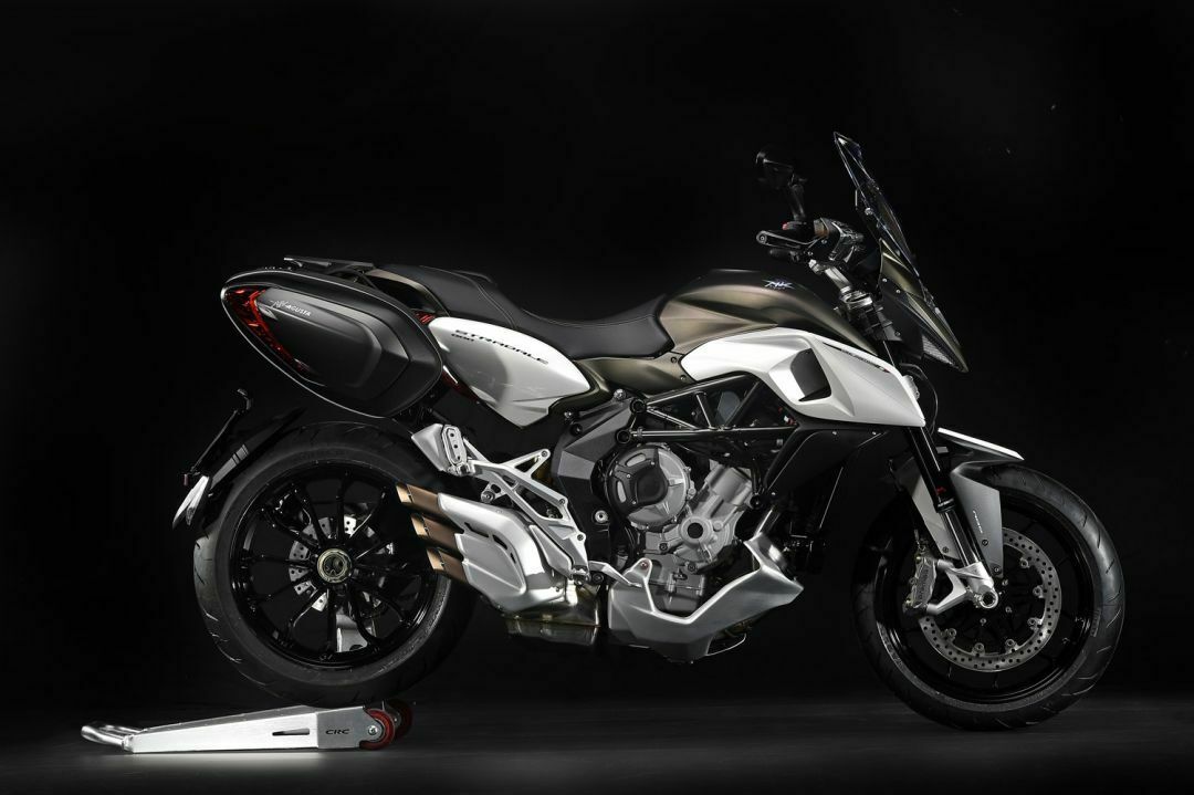 Schlanker Tourer: Die MV Agusta Stradale 800