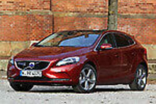 Mz-2013-1-10-shorttest-volvo-v40-t3-teaser