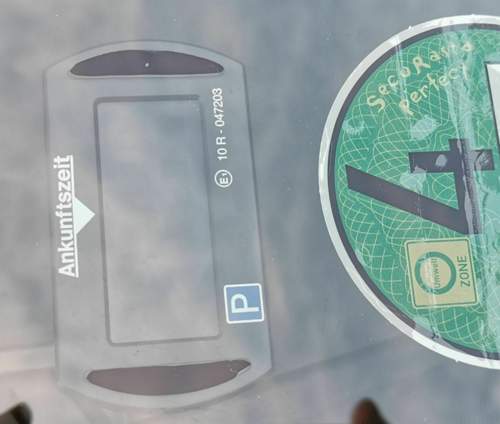 Autom. Parkscheibe montiert