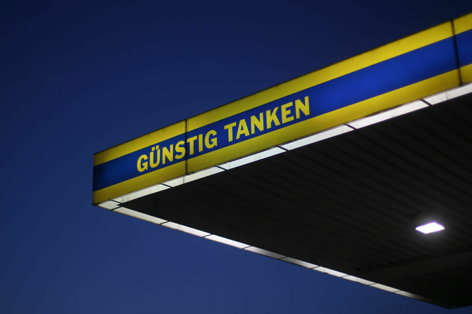 "Günstig Tanken" kann man am besten abends - allerdings nicht mehr nach 20 Uhr