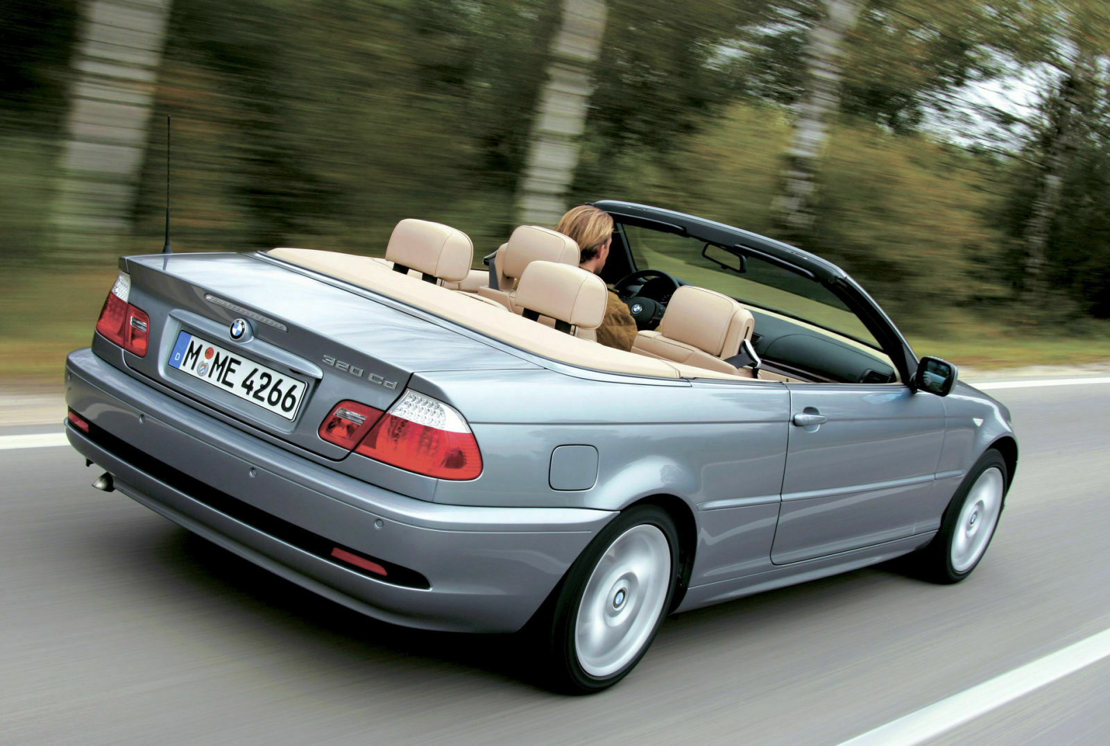 Insgesamt dreimal rief BMW den E46 zurück