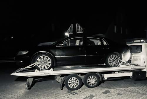 Phaeton auf Abschleppwagen