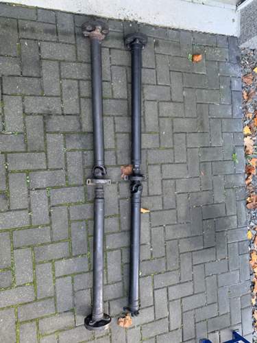 Links E300 Turbodiesel/rechts meine