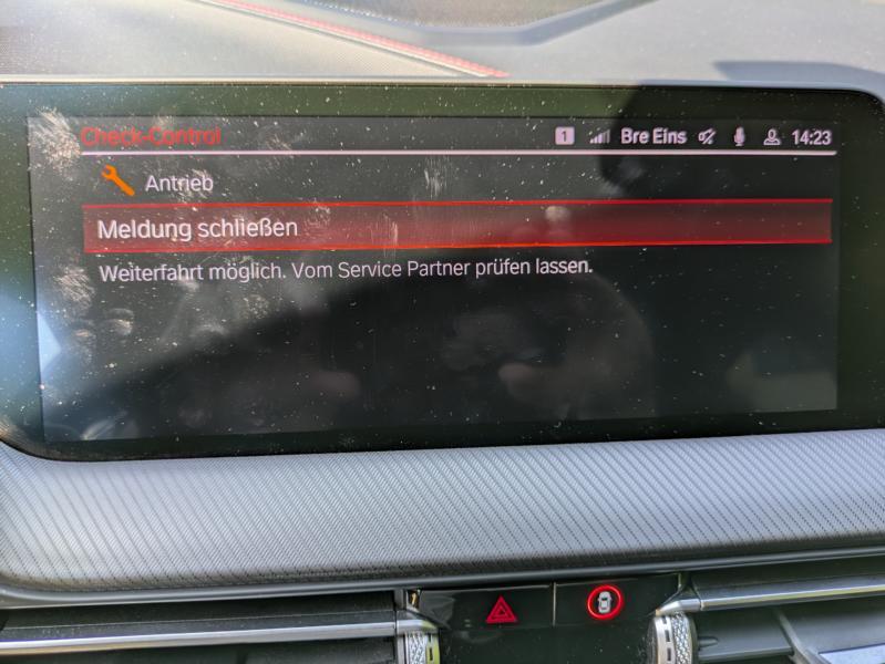 Nach Ölwechsel bei mac-oil - Fehlermeldung "Antrieb" und Service Sichtprüfung in 0 Km