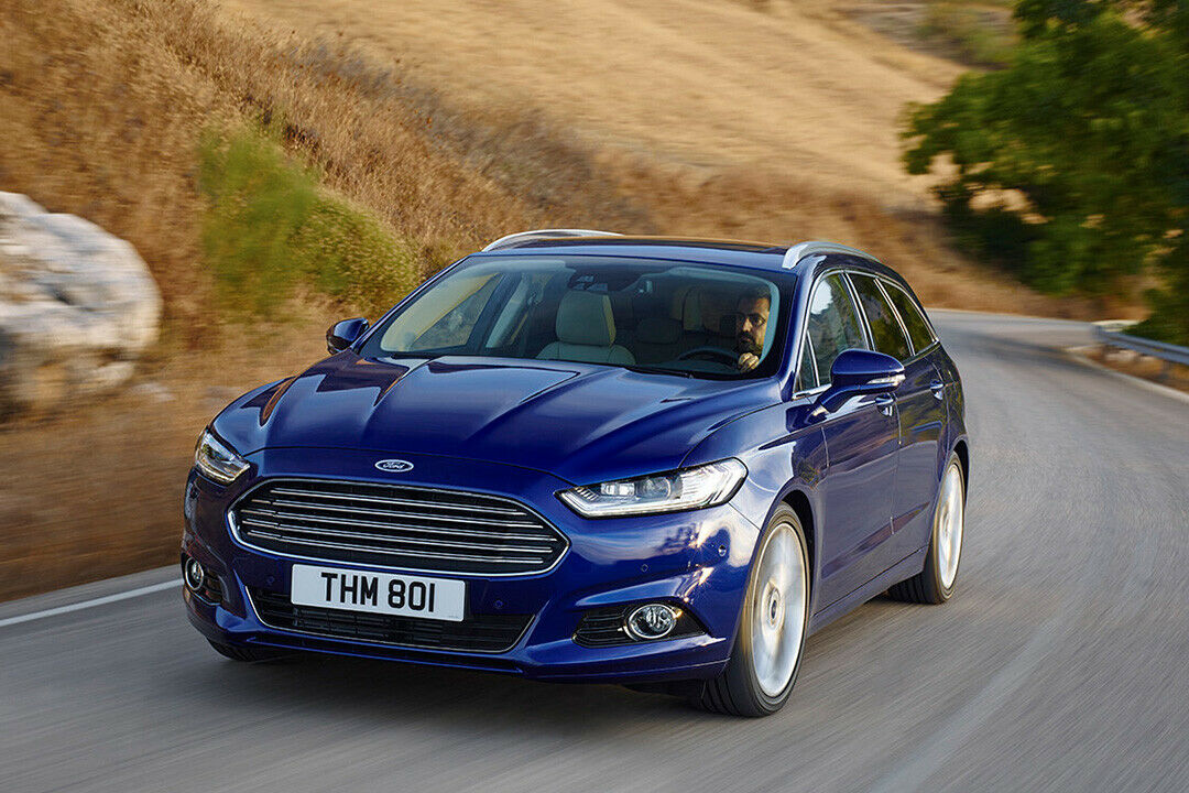 Von vorne, da ist man sich einig, dürfte das der feinste Mondeo seit Erfindung des Namens sein