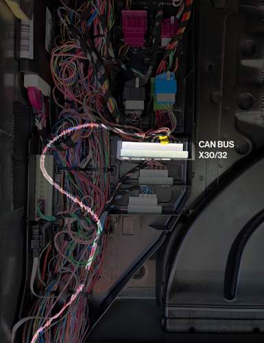 CAN-Bus X30/32, Kabel anschließen