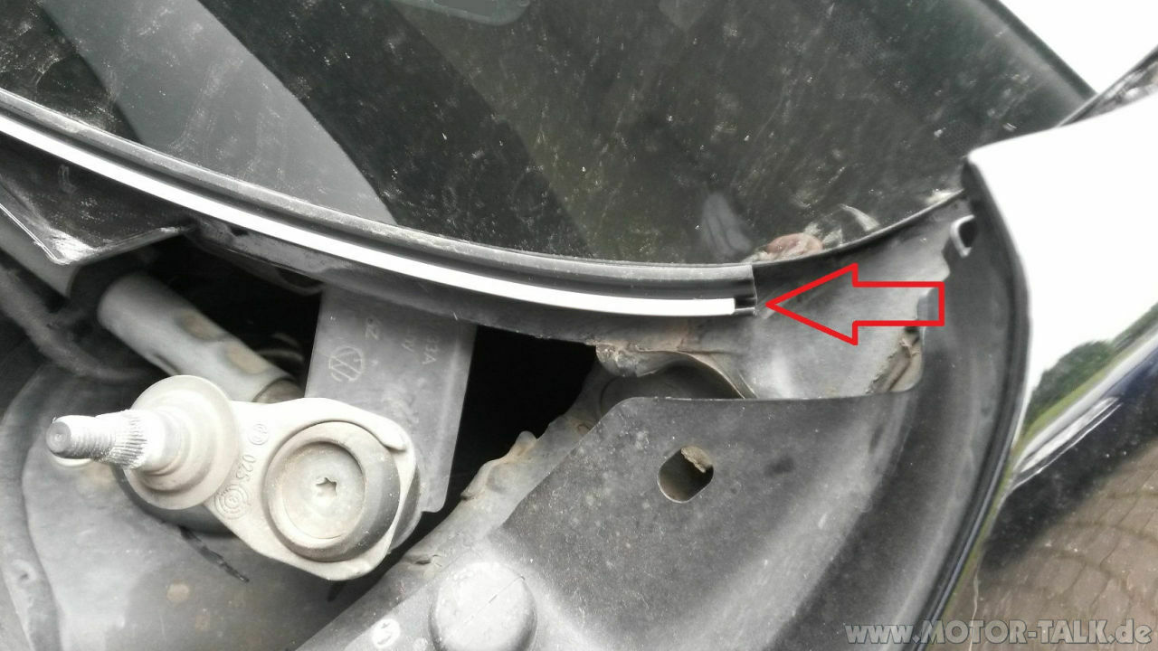 Nachrüsten einer Multifunktionskamera (Vorfeldkamera) im VW Touran 1T3