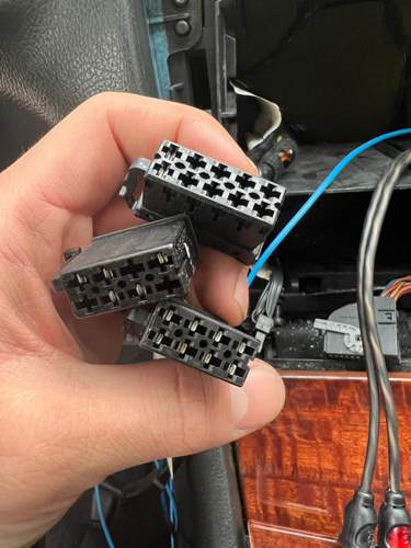 Stecker Kabelbaum