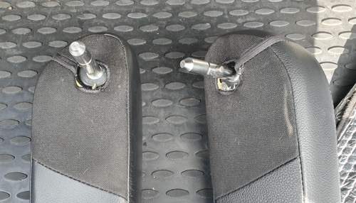 Ausgebaute Armlehnen hinten.jpg