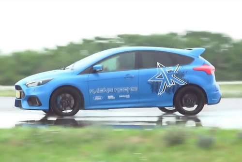 im Ford Focus Mk.3 RS sorgt ein aufgeladener 2,3-Liter-Vierzylinder für 350 PS und ein maximales Drehmoment von 470 Nm