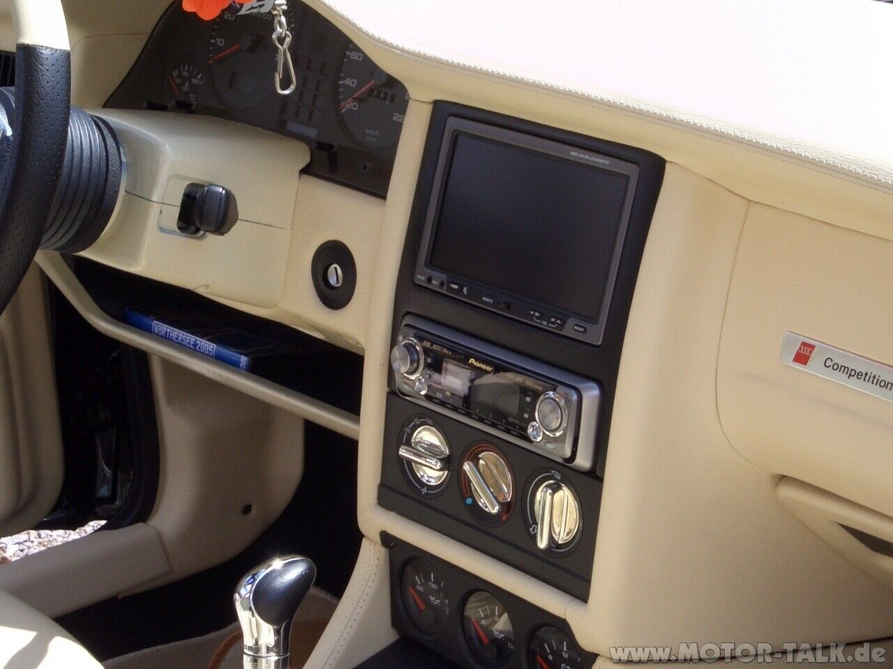 Navi Einbauen in einen Audi 80