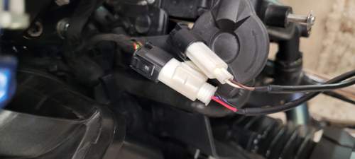 Stecker-motorrad-zu-mount-cradle