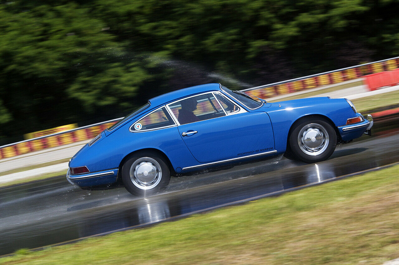 Neue Reifen für alte Porsche