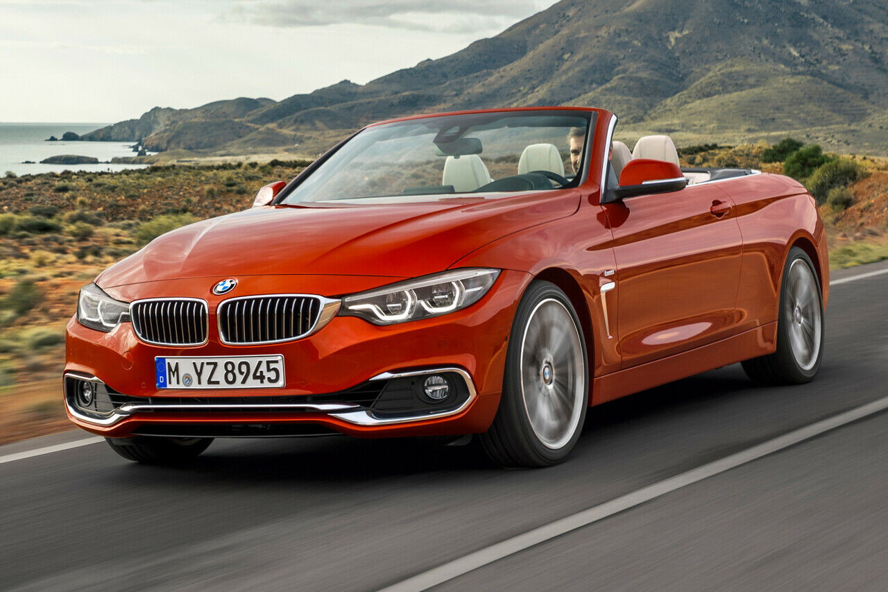 In der Ausstattung Luxury Line trägt der BMW 4er jetzt eine Chromspange, die fast den gesamten Lufteinlass umschließt