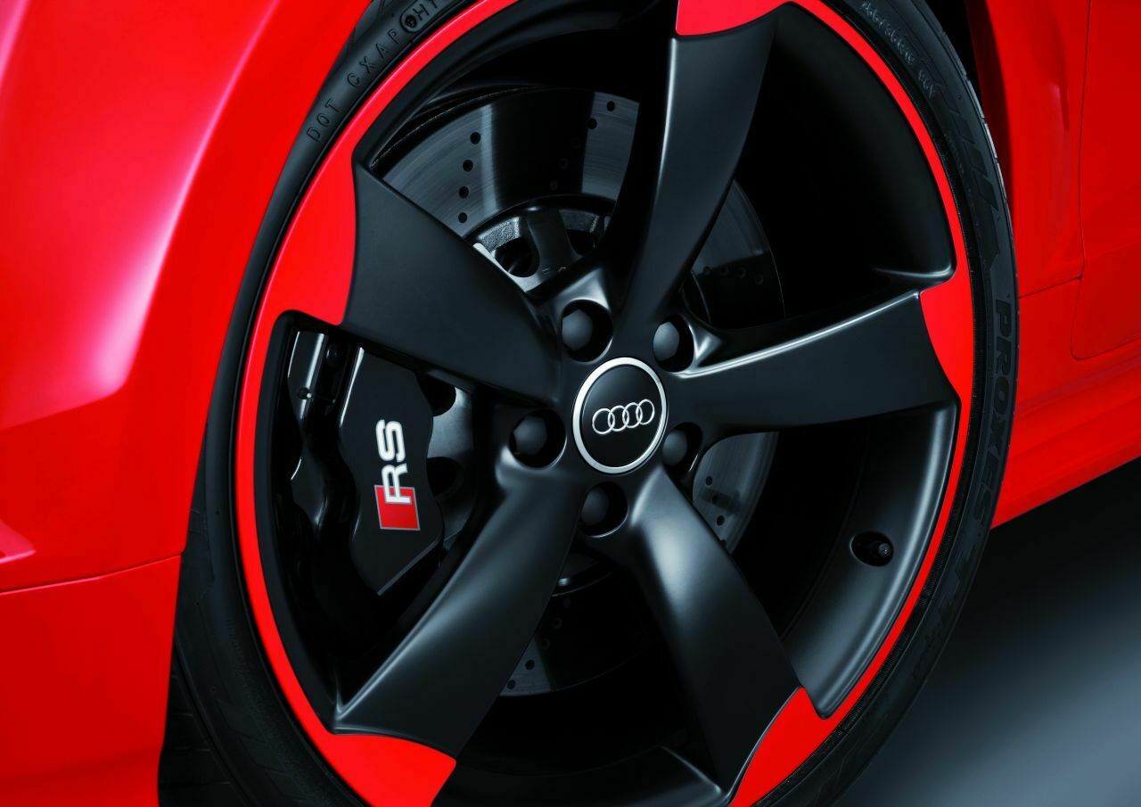 Audi TT RS und RS3 haben Bremsprobleme. Audi bessert nach.