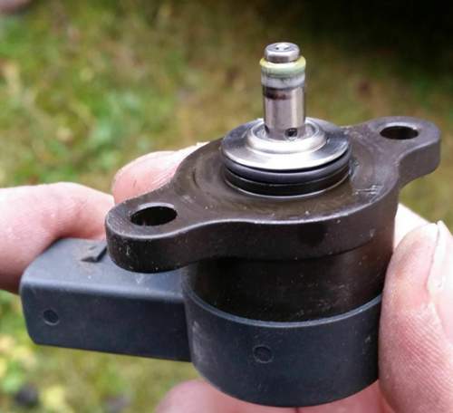 Ventil-mit-alten-dichtungen-und-stuetzring