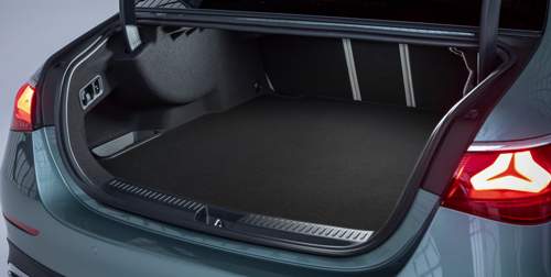 W214 300e Kofferraum 370 Liter