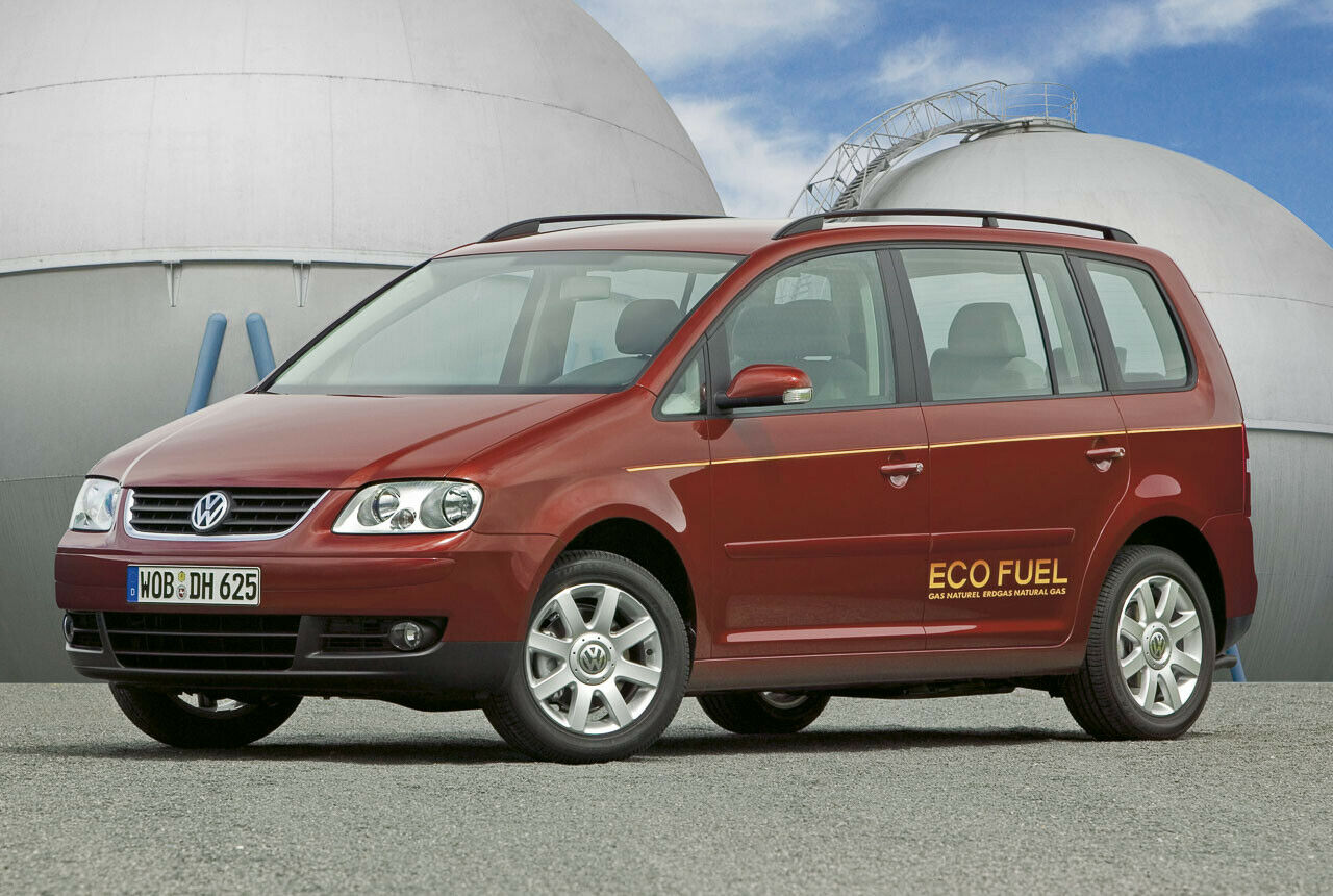 Der erste Erdgas-Touran war ab Werk ab 2006 mit Erdgas-Antrieb erhältlich