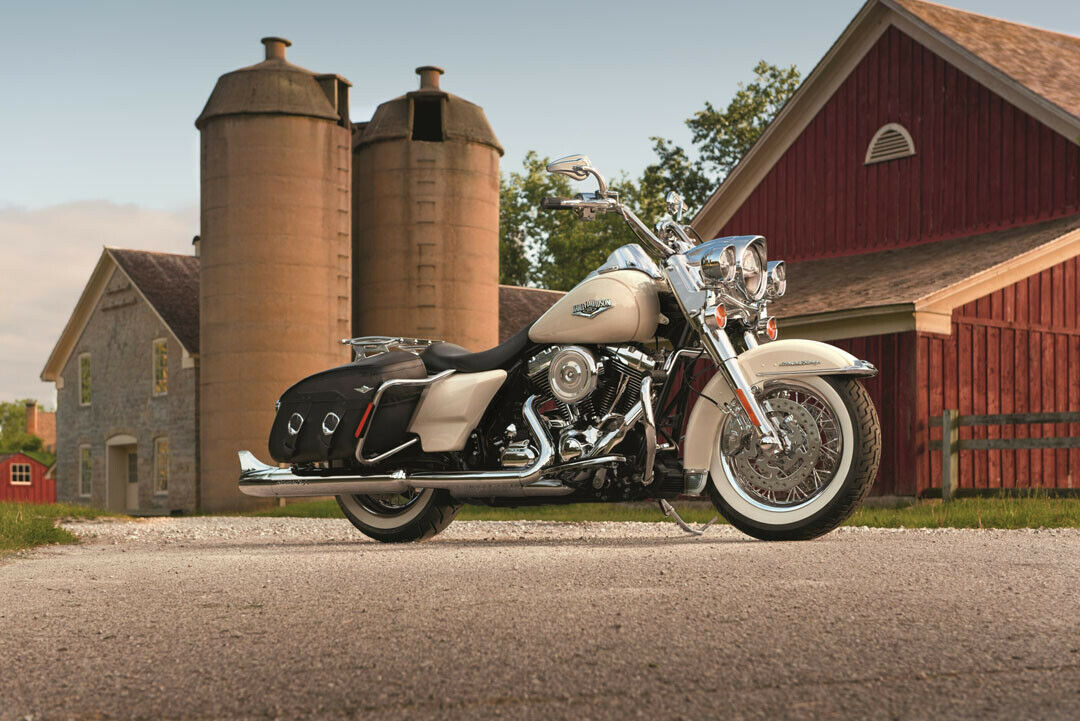 Auch bei der Road King Classic sorgt eine elektronische Bremskraftverteilung für bessere Verzögerung