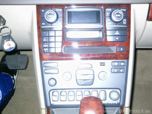 Soundsystem aus; Innenbeleuchtung an