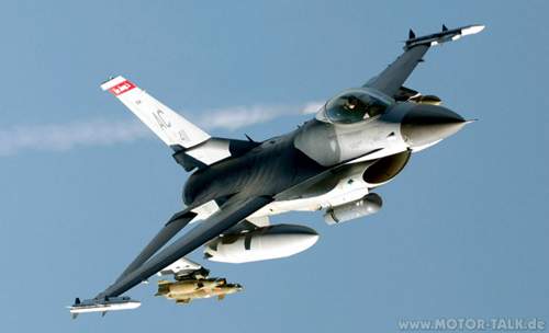 F-16-over-iraq-jpg