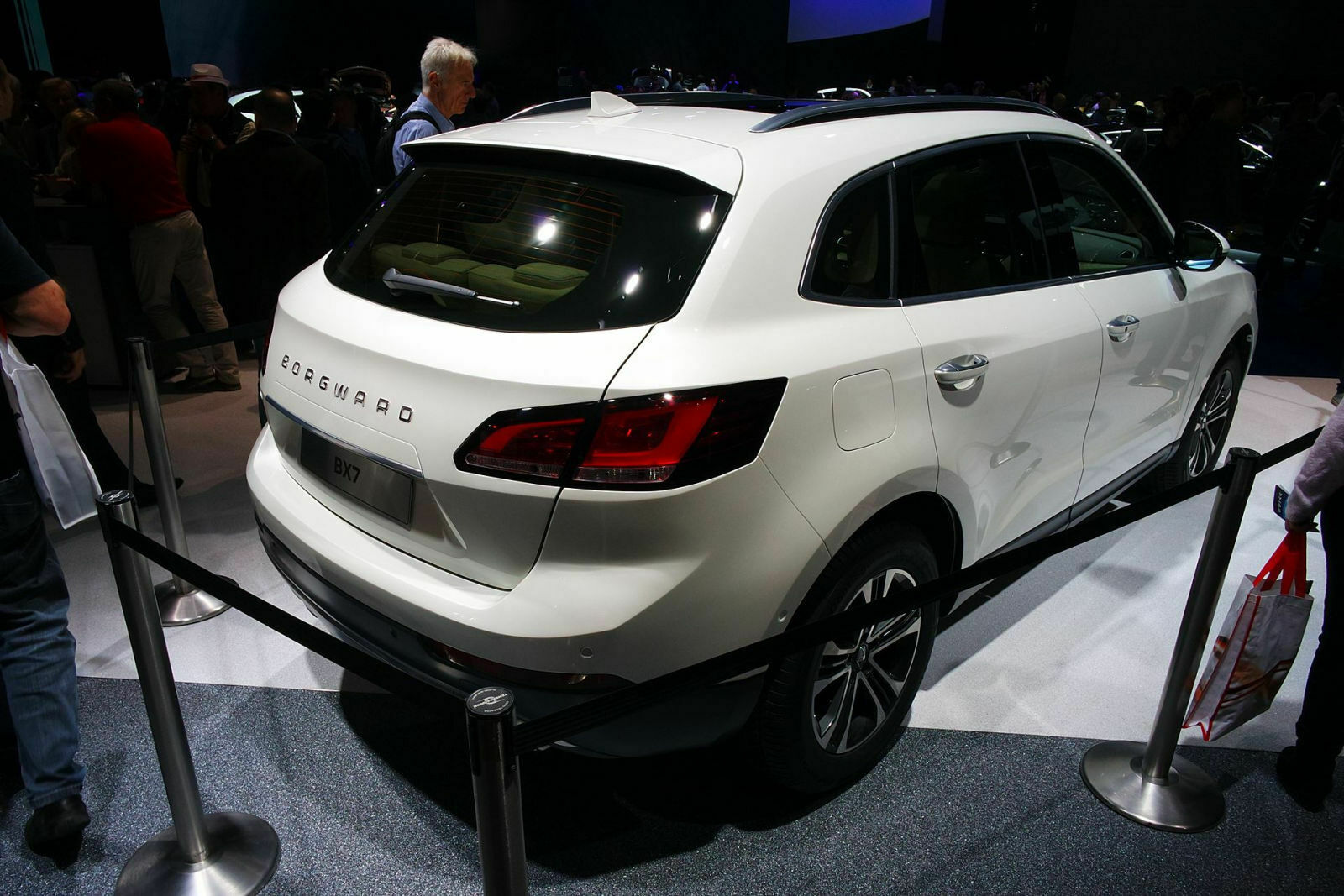 Neuer Borgward steht auf der IAA