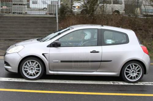 S0-voici-la-prochaine-renault-clio-r-s-220616-1